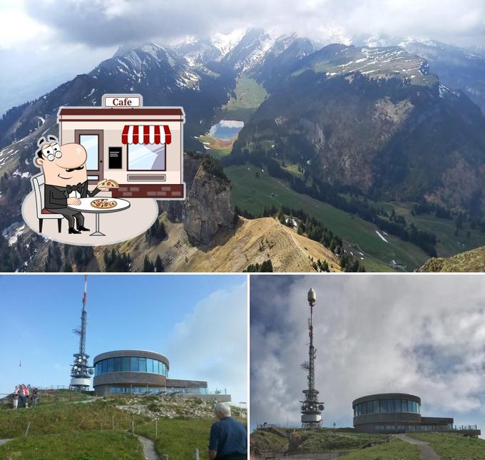 Goditi la vista dall'area esterna di Hoher Kasten Drehrestaurant Und Seilbahn