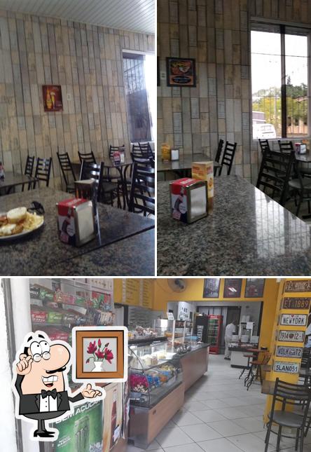 Veja imagens do interior do Restaurante União