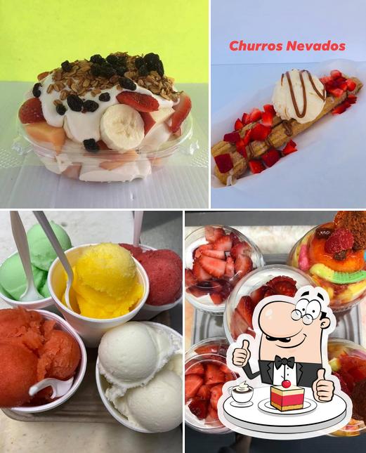 Los Weros Regios (Snacks and Taqueria) in Porter Restaurant reviews