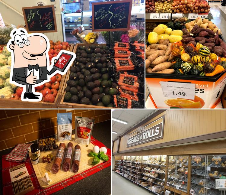 Voici une photo de Inder's Your Independent Grocer Yellowknife