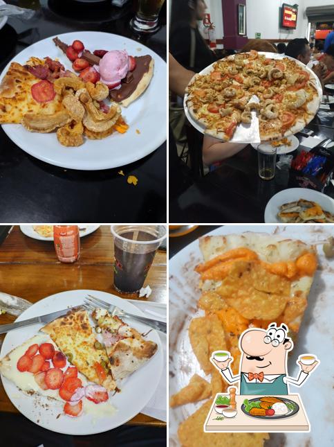 Comida em Pizzaria Três Irmãos