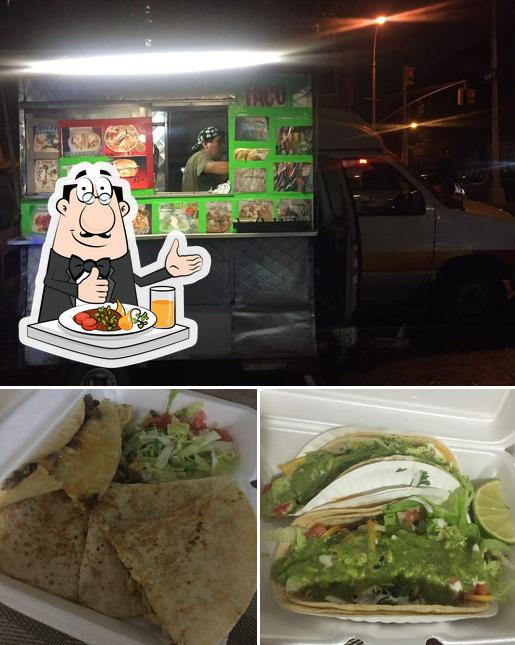 The image of 136th and Broadway Taco Cart’s food and interior