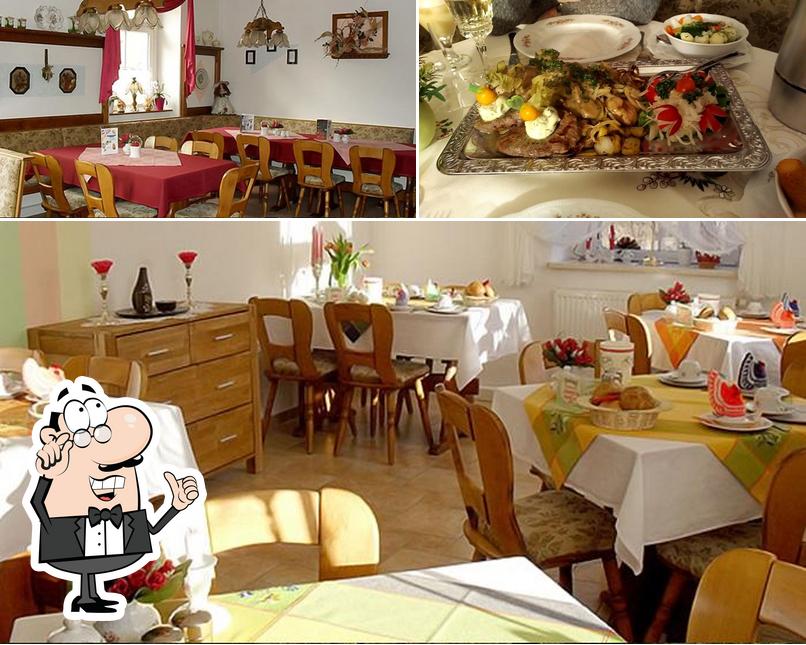 La photo de la intérieur et nourriture concernant Gasthaus Zur Rosenaue im Erzgebirge