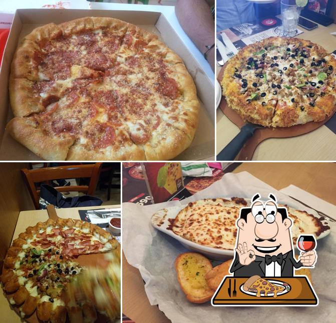 Restaurante Pizza Hut Gazcue, Santo Domingo, F38Q+5X7 Opiniones del