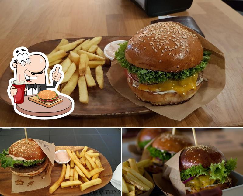Гамбургеры из "Regal Burger" придутся по вкусу любому гурману