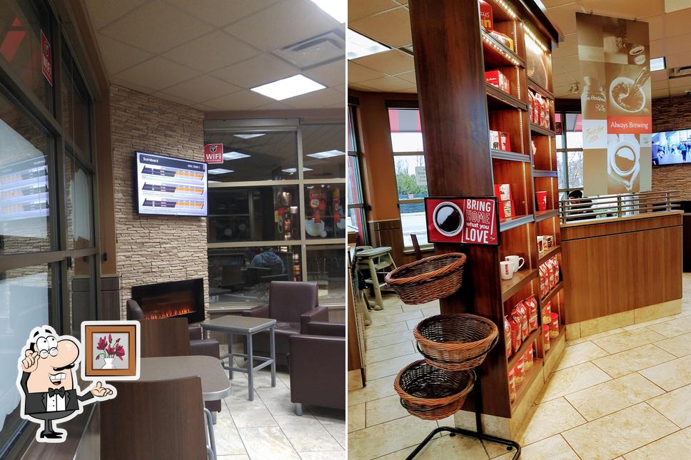 L'intérieur de Tim Hortons