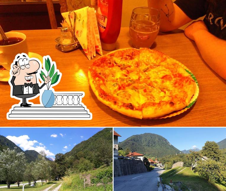 La esterno e pizza del ristorante