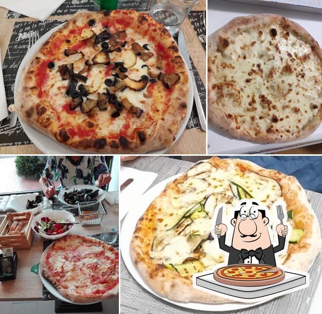 Get pizza at PizzAmoreFantasia