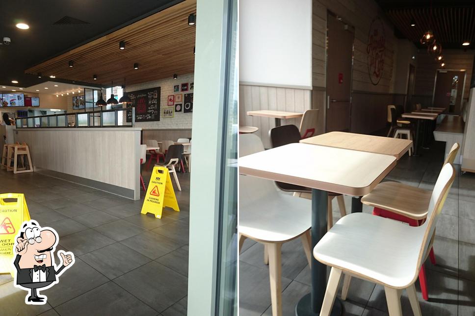 KFC Northampton, Nene Park Sixfields, Upton Way in Northampton