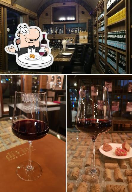 It’s nice to have a glass of wine at Di Vino Bangkok Italian Restaurant Thonglor