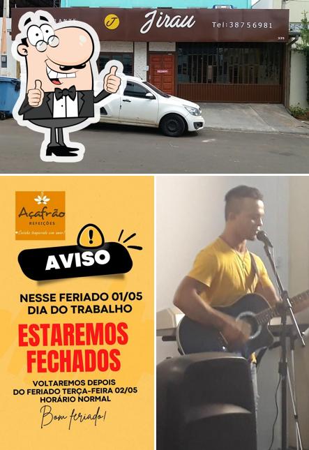Look at the photo of Açafrão Refeições