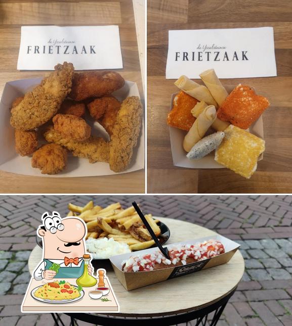 Nourriture à De IJsselsteinse Frietzaak