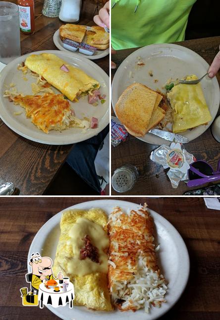 Food at Omelettes & More