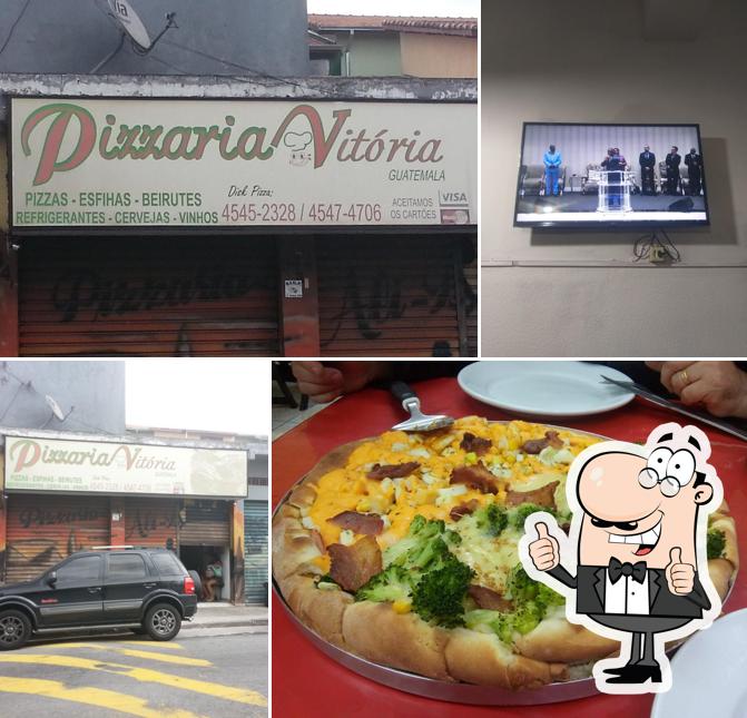 See this image of Pizzaria Vitória Italian