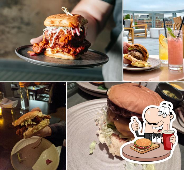 Blue Owl Rooftop Bar in Cambridge Restaurant menu and reviews