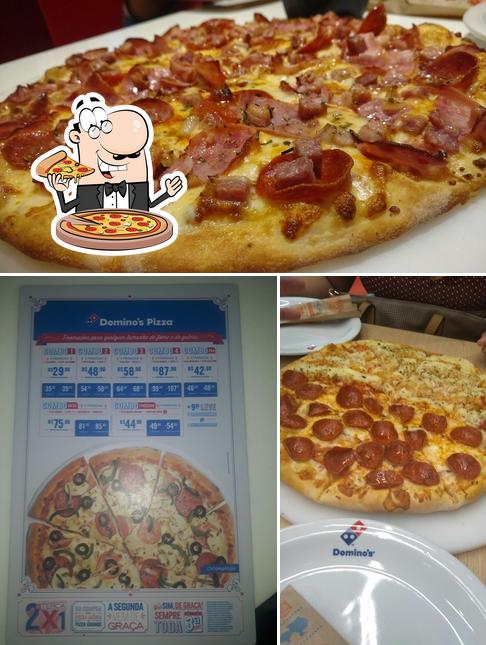 Escolha pizza no Domino's Pizza - Belém 2