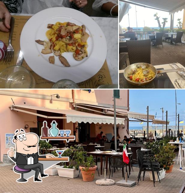 Siediti a un tavolo di Osteria della Salute