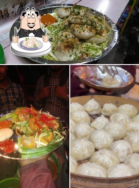 Dumplings at Gazab Momo