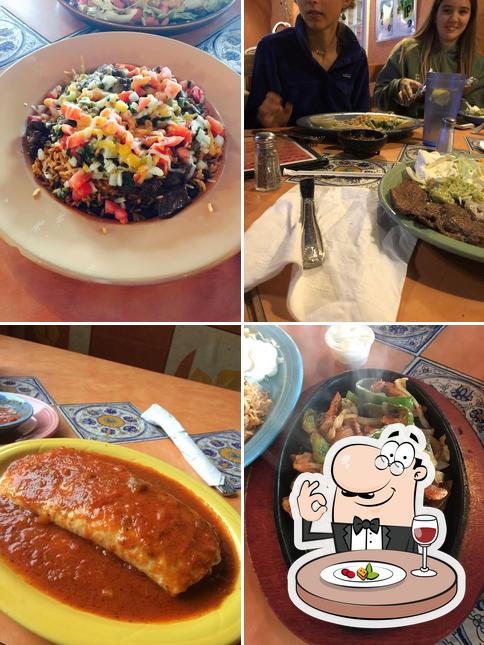 Hacienda Pancho Villa In Brunswick Restaurant Menu And Reviews 9164