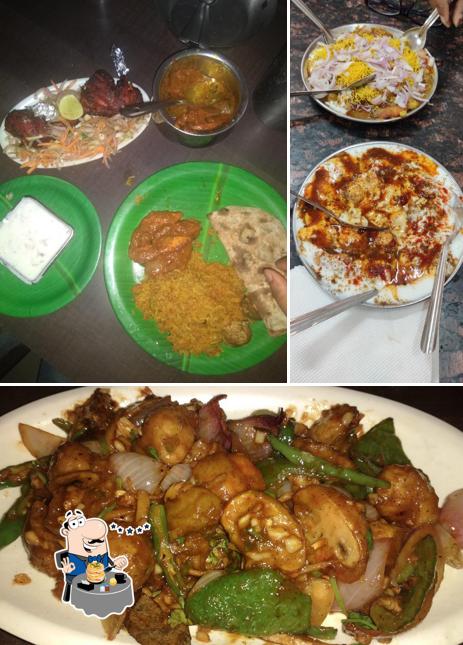 Food at Renu Minu Da Dhaba