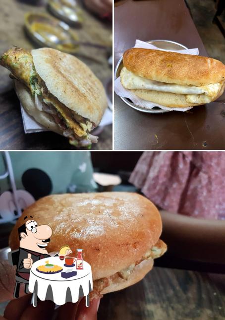 Try out a burger at Patnem Chai Shop