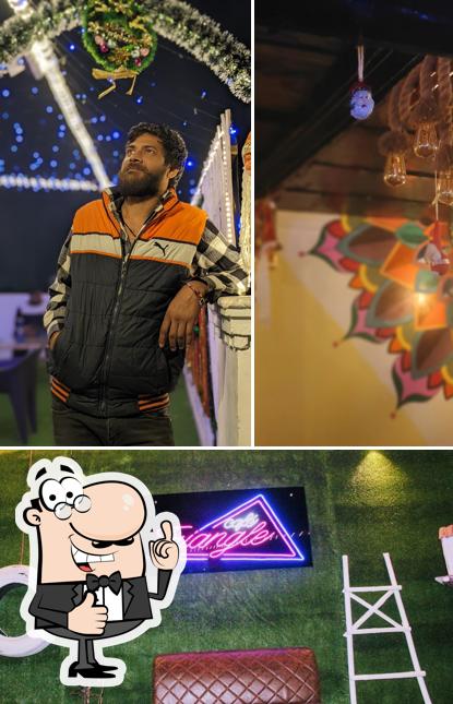 Look at this picture of cafe triangle rooftop