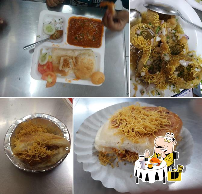 Food at Gayatri Bhel