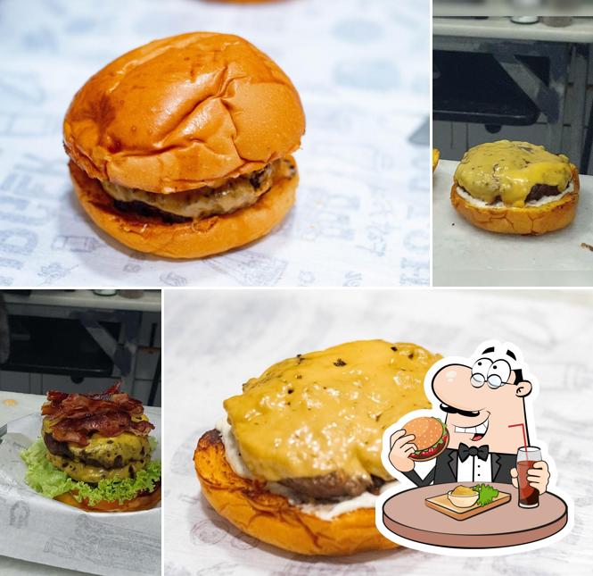 Experimente um hambúrguer no Czar Burger