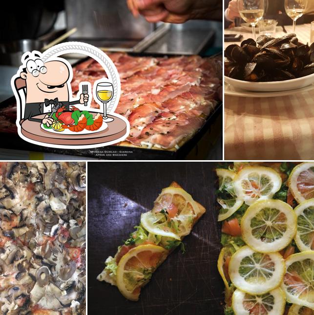 Prenditi la cucina di mare a Pizzeria MARINA (Marina Pizza Al Taglio)