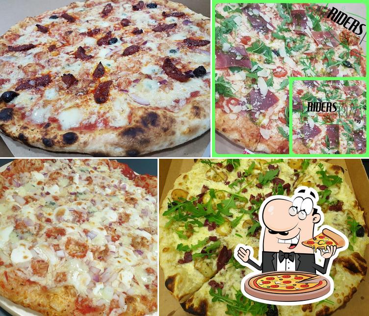 AU BAR A PIZZ, BY RIDERS PIZZA, THE RIDERS PUB