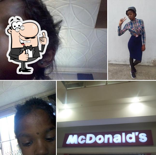 Voir cette photo de McDonald's Bridge Mall Kwamashu