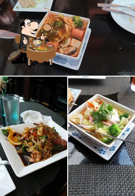Food at Taste of Siam