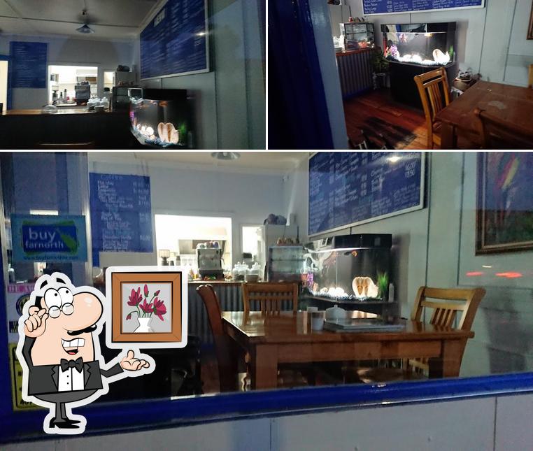 Check out how Sapphire Cafe looks inside