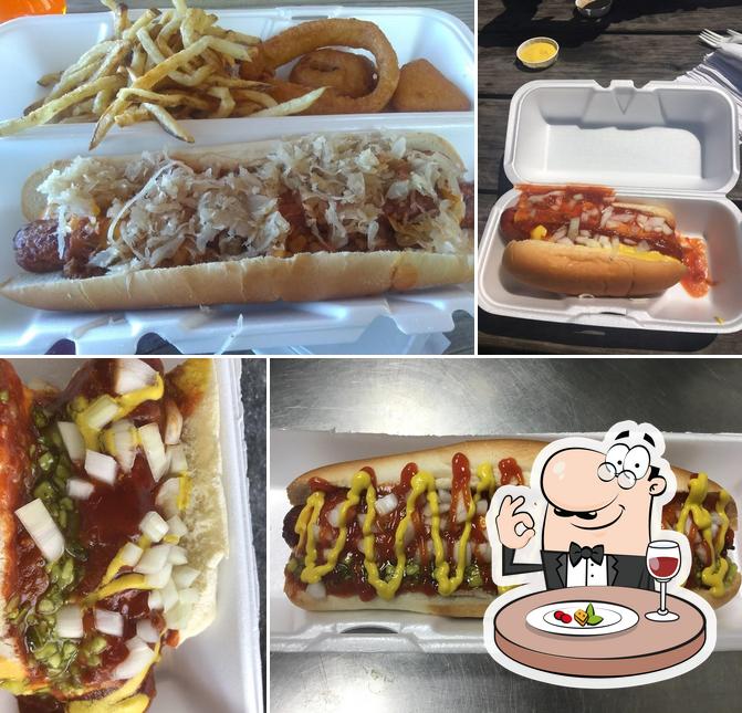 Scooter's World Famous Dawg House in Mentor - Restaurant reviews