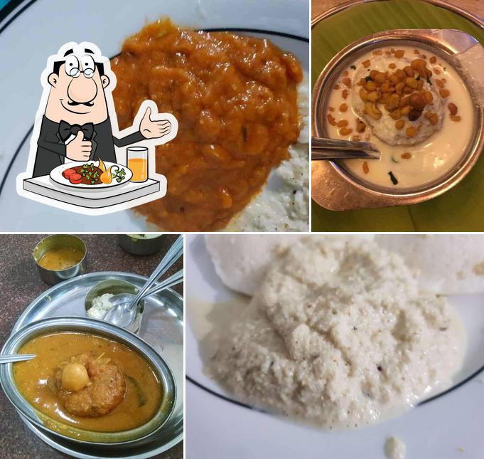 Food at Shri Balaajee Bhavan