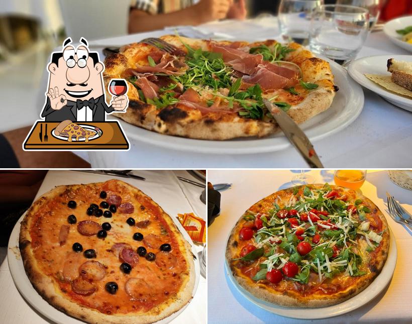 Scegli una pizza a Il Portico Ristorante Pizzeria Cocktail Bar