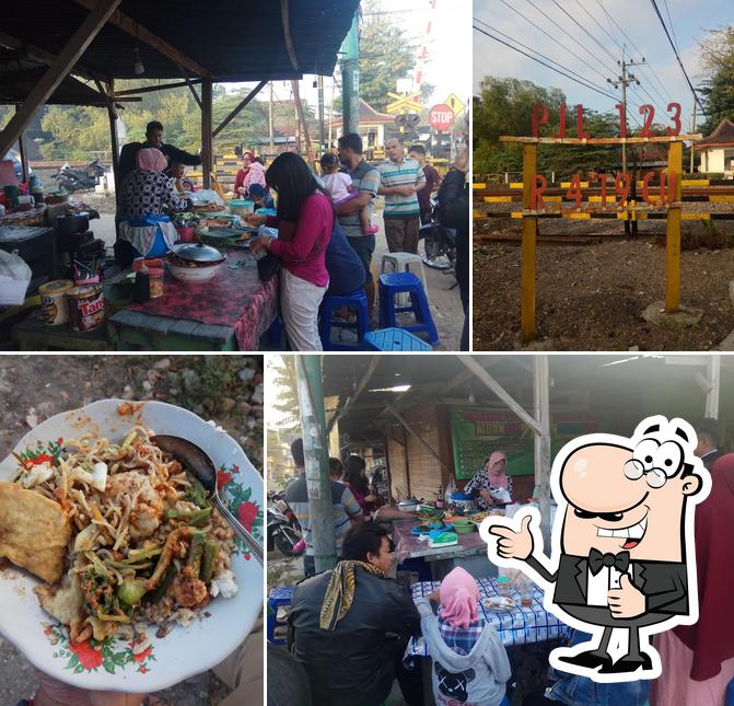 Here's a photo of Warung Pecel Rawon Bu Nur