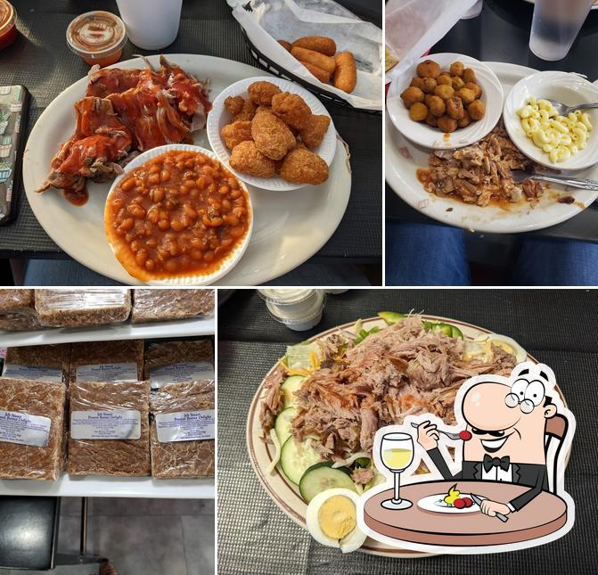 All Sauced Up BBQ in Pilot Mountain Restaurant menu and reviews