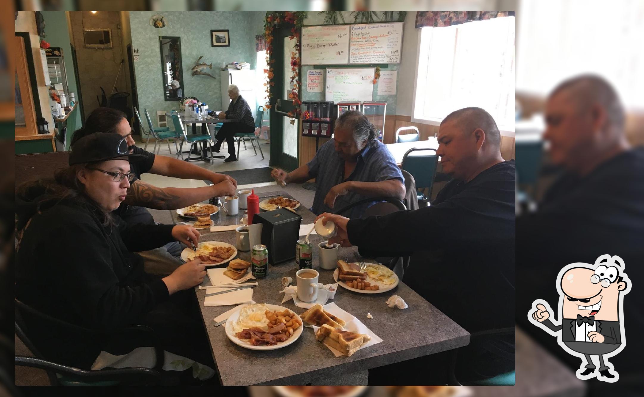 Firepit Restaurant in Gilbert Plains