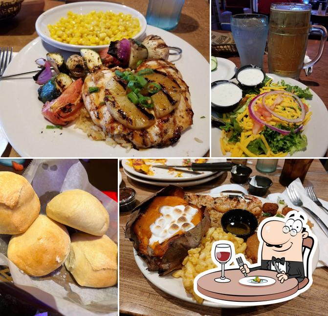 Food at Logan's Roadhouse