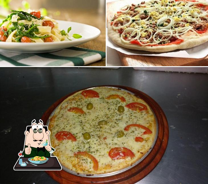 Comida em Pizzaria Papaléguas