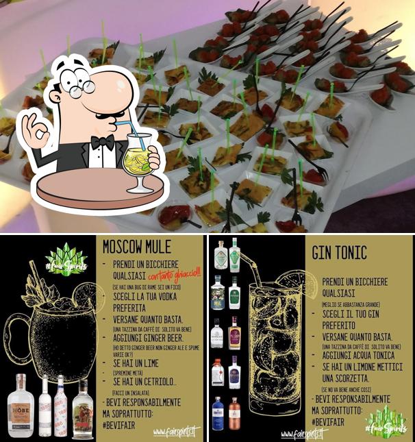 Это фото, где изображены напитки и еда в Mojito Cafè
