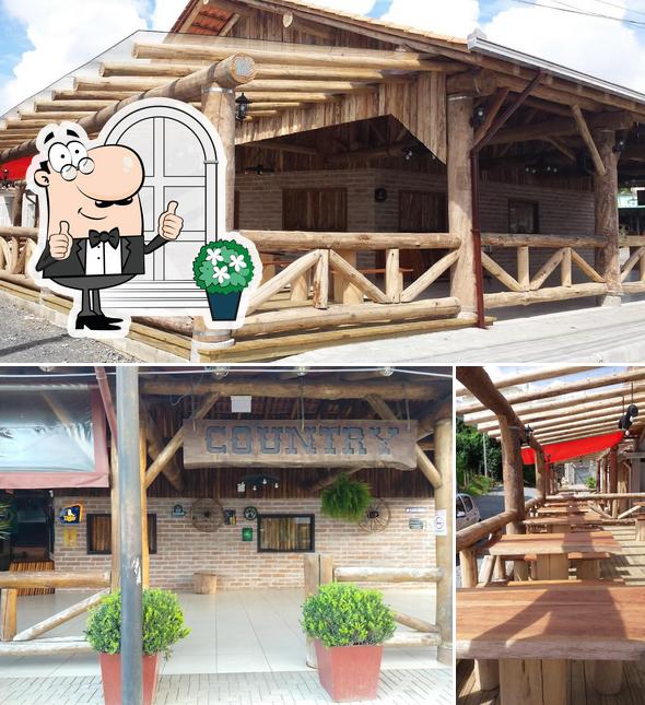O exterior do Country Lanches e Pizzas