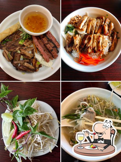 Pho Windsor in Windsor - Restaurant menu and reviews