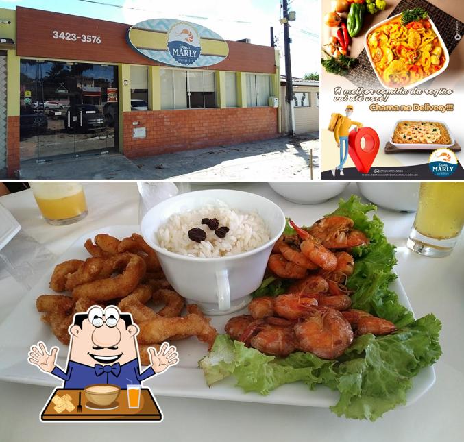 Comida em Restaurante - Dona Marly