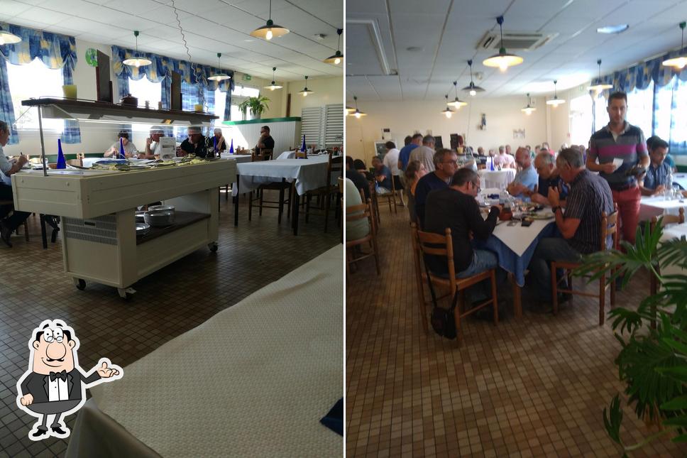 El interior de Restaurant du Marché