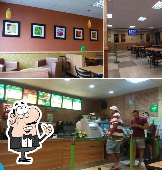 O interior do Subway