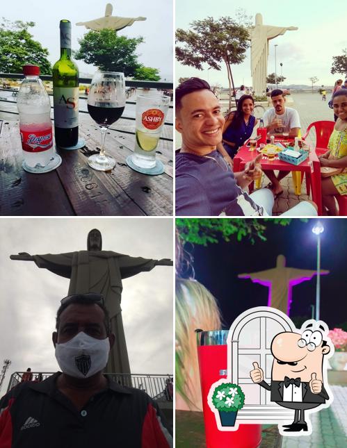 Veja imagens do exterior do Bar Do Cristo