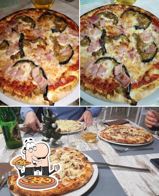 Scegli una pizza a Ristorante Pizzeria La Vecchia Nina