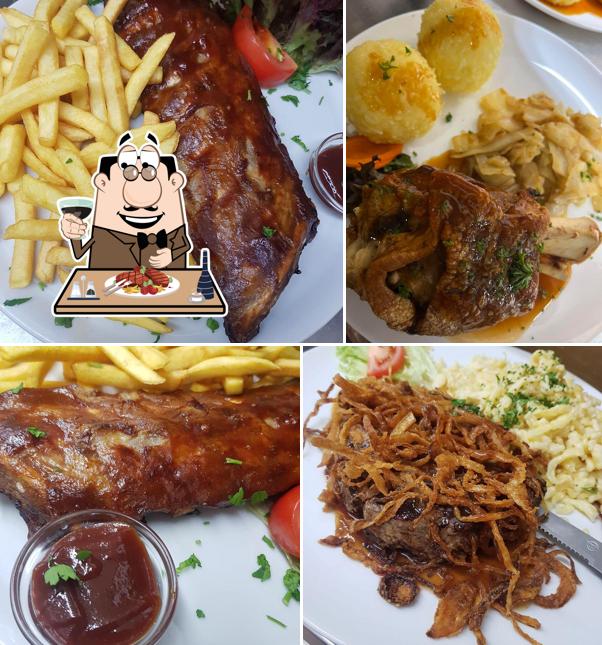 Попробуйте мясные блюда в "Landgasthof Ritter XXL Restaurant und Landhotel"